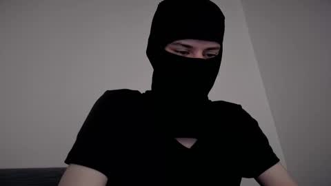 whispero_o online show from 02-14-26, 05:48