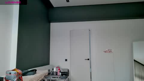 Max online show from 09-09-25, 11:54