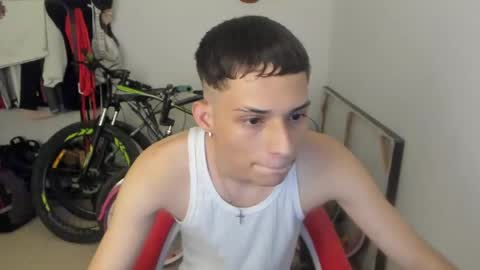 white online show from 04-18-26, 05:39