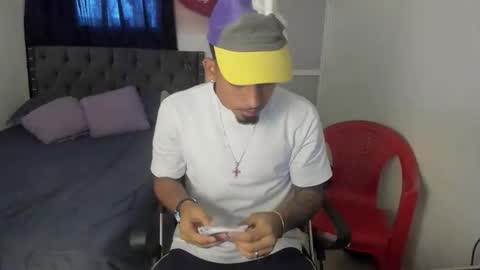 white online show from 06-10-26, 05:34
