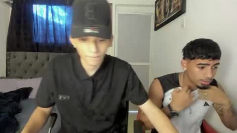 white online show from 06-11-26, 06:39