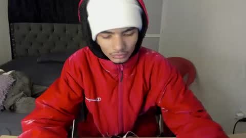 white online show from 06-12-26, 07:07