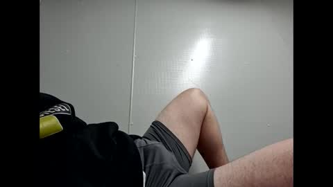 Snapshot of whiteboi9284 chatting on 11-06-25, 12:17 whiteboi9284 online show from 11-06-25, 12:17