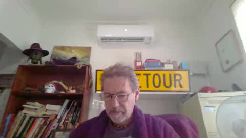 Snapshot of whiteboomer chatting on 04-05-26, 11:02 whiteboomer online show from 04-05-26, 11:02