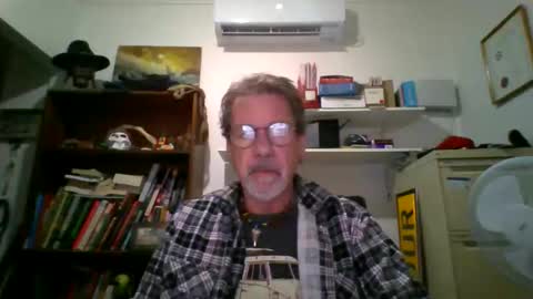 Snapshot of whiteboomer chatting on 04-18-26, 07:29 whiteboomer online show from 04-18-26, 07:29