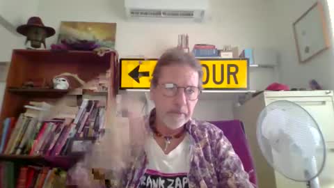 Snapshot of whiteboomer chatting on 04-26-26, 01:58 whiteboomer online show from 04-26-26, 01:58
