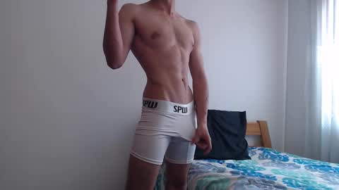 Snapshot of whiteboymask chatting on 09-30-25, 07:19 Whiteboymask online show from 09-30-25, 07:19