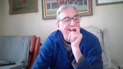 whitebriefs009 online show from 05-13-26, 11:40