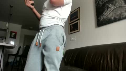 just  str8 stud nut  1000 online show from 10-23-25, 05:12