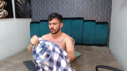 Dylan white online show from 02-13-25, 08:55