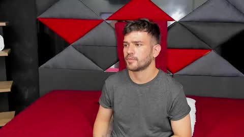 Dylan white online show from 03-10-25, 06:23