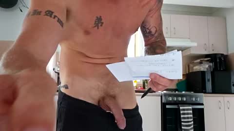 whitehung87 online show from 01-01-25, 08:26