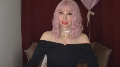 White Queen online show from 02-20-25, 04:57