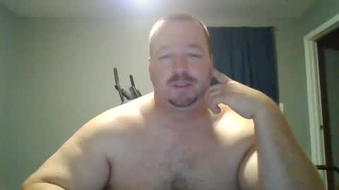 Snapshot of whitewolf850212 chatting on 12-02-24, 10:39 white wolf jeremy online show from 12-02-24, 10:39