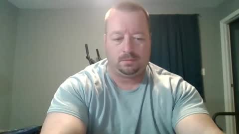 Snapshot of whitewolf850212 chatting on 12-04-24, 08:34 white wolf jeremy online show from 12-04-24, 08:34