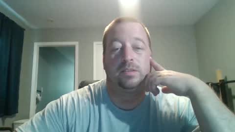 Snapshot of whitewolf850212 chatting on 02-09-25, 06:05 white wolf jeremy online show from 02-09-25, 06:05