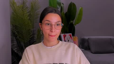 Snapshot of whoislulu chatting on 01-06-25, 05:16 whoislulu online show from 01-06-25, 05:16