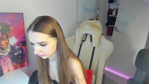 Snapshot of whole_eternity chatting on 12-04-24, 02:09 Abby online show from 12-04-24, 02:09