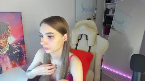 Snapshot of whole_eternity chatting on 12-12-24, 04:04 Abby online show from 12-12-24, 04:04