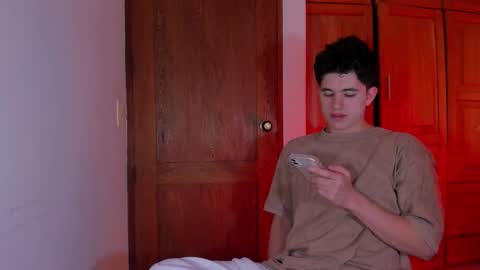 Snapshot of whos_he chatting on 01-06-26, 07:39 whos_he online show from 01-06-26, 07:39