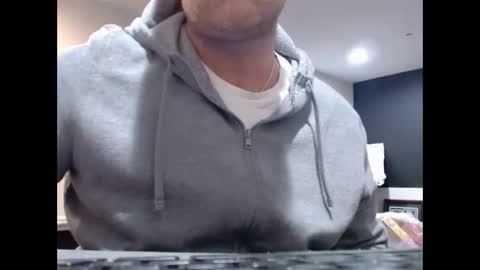 Snapshot of whynot6913 chatting on 01-09-26, 03:20 whynot6913 online show from 01-09-26, 03:20