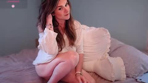 Snapshot of wickedwifexo chatting on 05-21-26, 02:24 WickedWifeXO online show from 05-21-26, 02:24