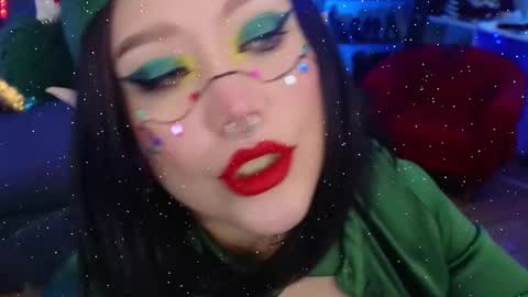 Laura  online show from 12-25-24, 04:22