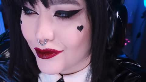 Laura  online show from 02-28-25, 05:48