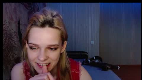 Snapshot of wicky_hey chatting on 09-26-25, 08:02 Victoria online show from 09-26-25, 08:02