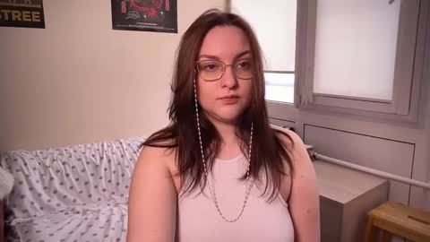 Snapshot of wievin chatting on 02-15-25, 09:16 VI online show from 02-15-25, 09:16