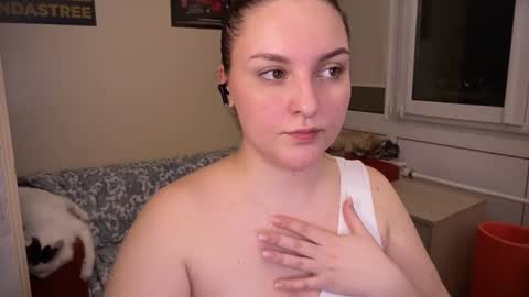 Snapshot of wievin chatting on 02-26-25, 07:05 VI online show from 02-26-25, 07:05