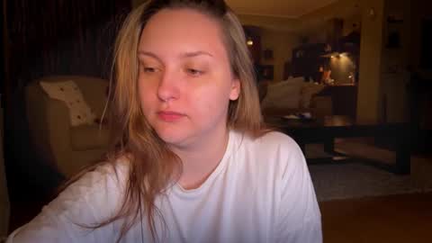 Snapshot of wievin chatting on 09-09-25, 05:01 VI online show from 09-09-25, 05:01