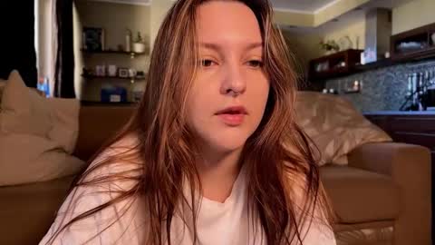 Snapshot of wievin chatting on 09-22-25, 09:33 VI online show from 09-22-25, 09:33