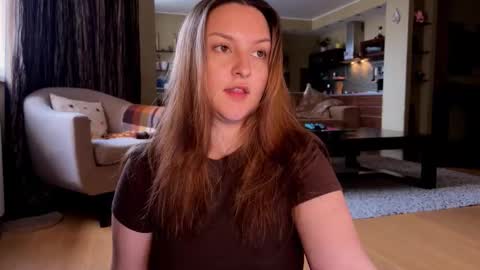 Snapshot of wievin chatting on 10-20-25, 12:16 VI online show from 10-20-25, 12:16