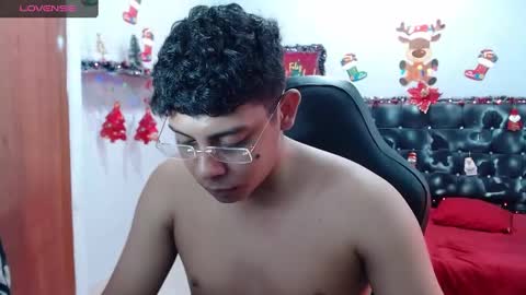 wiilliam online show from 12-12-24, 04:21