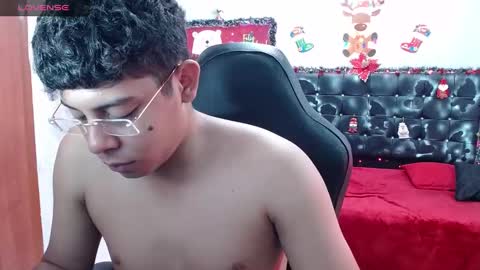 wiilliam online show from 12-18-24, 05:52