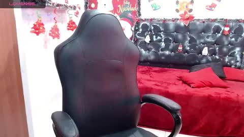 wiilliam online show from 12-22-24, 06:59