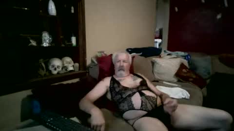 wild69erus1 online show from 04-15-26, 05:09