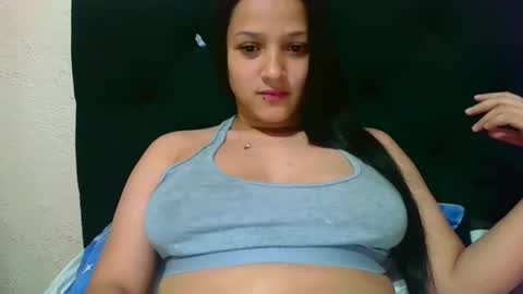 Snapshot of wild_moanaa chatting on 02-08-25, 01:00 Jennifer wild online show from 02-08-25, 01:00