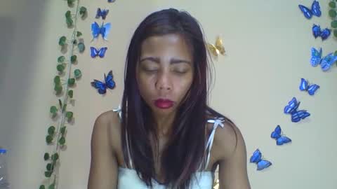 Snapshot of wildah chatting on 05-14-26, 08:21 wildah online show from 05-14-26, 08:21