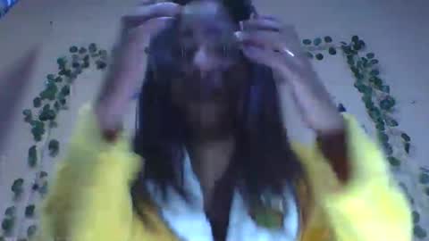 Snapshot of wildah chatting on 05-19-26, 03:51 wildah online show from 05-19-26, 03:51