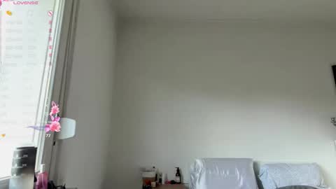 Snapshot of wildahankin chatting on 03-01-26, 03:14 Mia online show from 03-01-26, 03:14