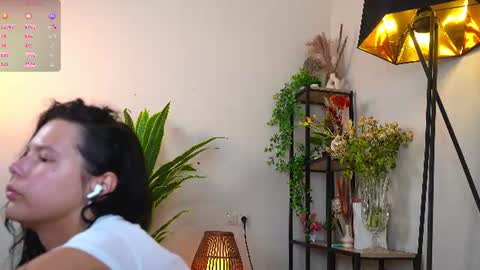 Mia online show from 06-16-26, 04:04
