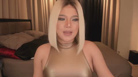 Snapshot of wildbelladonnats chatting on 12-06-24, 02:35 BELLA online show from 12-06-24, 02:35