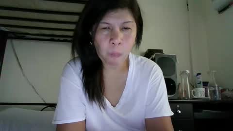 WildChick online show from 02-05-25, 04:48