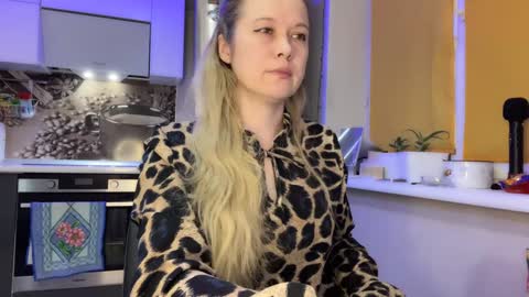 Olivia online show from 01-07-25, 07:52