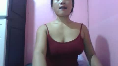 wildchilly_pearl19 online show from 11-17-25, 05:35