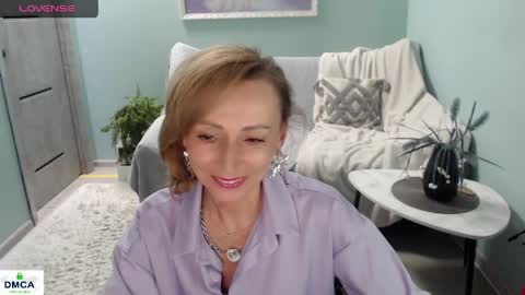 Helen online show from 05-05-26, 06:43