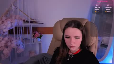 Kara online show from 10-17-25, 06:27