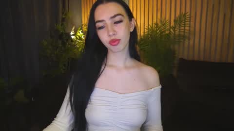 Alena online show from 10-21-25, 05:52